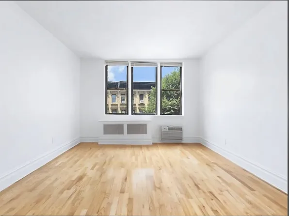 1628 2nd Avenue 2B image 3 of 6