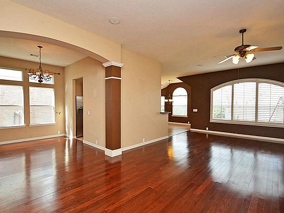5th image of 5531 Baldwin Elm St
