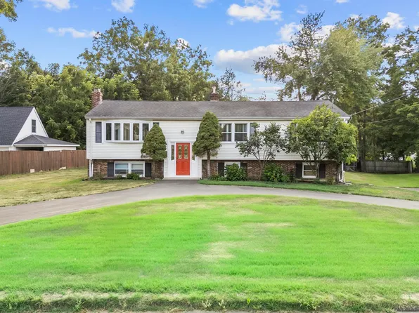 55 Bassett Road, North Haven, CT 06473