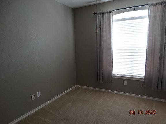 4th image of 1611 Briarhollow Ct