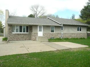 3169 Rice St N, Shoreview, MN 55126