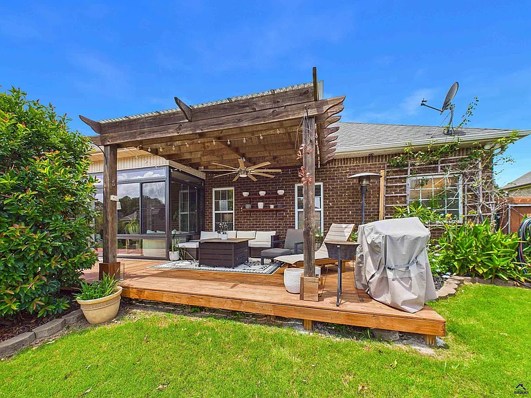 107 Hampton Meadows Dr — Photo 48
