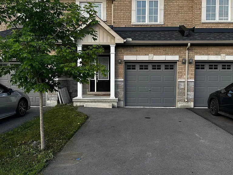 1650 Hetherington Dr — Photo 2