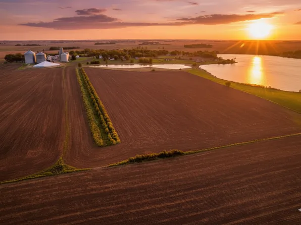 Main St N, Lake Wilson, MN 56151