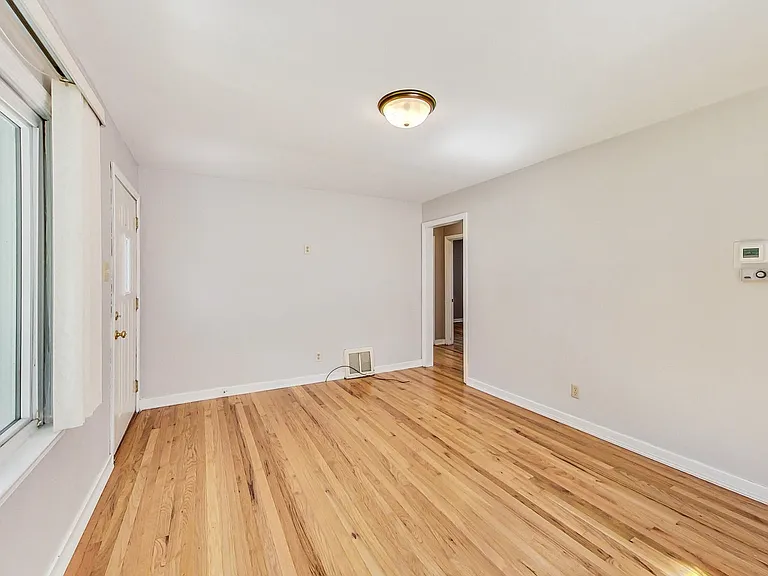 6815 Forestdale Ave — Photo 4