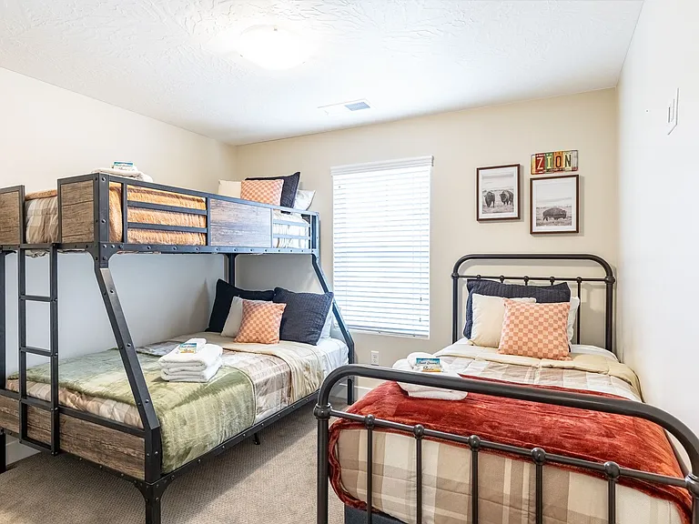 1212 N Bello Aly — Photo 32
