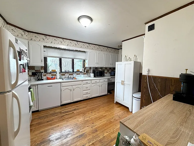 3 Goldsmith Ave #1 — Photo 9