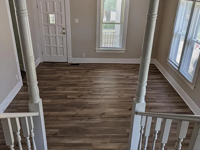 1609 S Barrett Ave — Photo 6