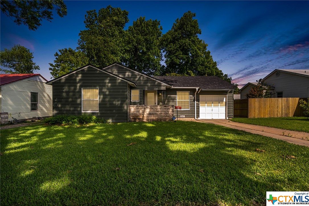 1606 S 9th St, Temple, TX 76504 | Zillow