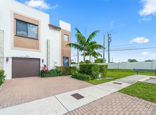 21460 NE 2nd Ct #21460, Miami, FL 33179