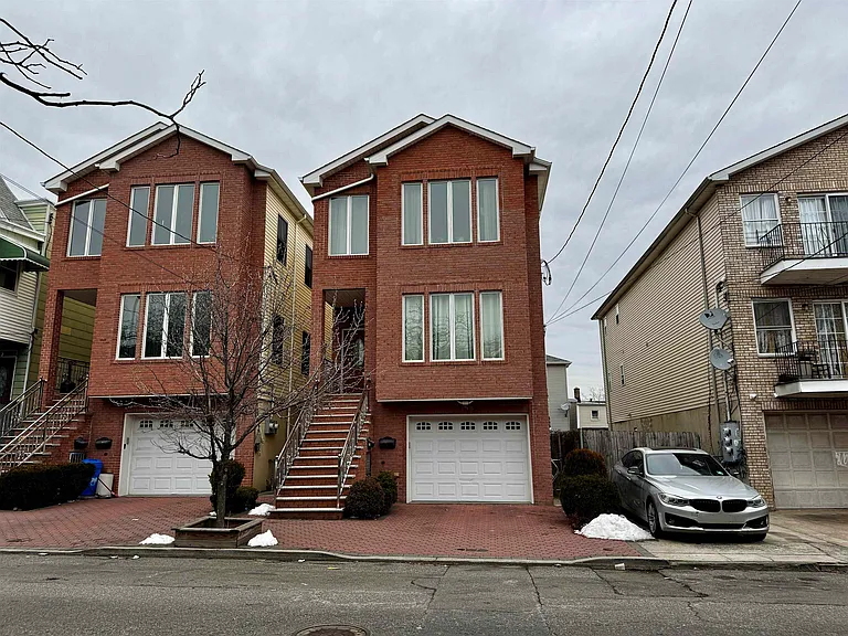 108 Kearney Ave #1 — Photo 1