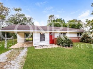 211 Griffin Cir, Moundville, AL 35474