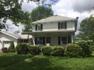 202 Mount Joy Rd, Mt Pleasant, PA 15666