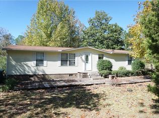 146 Countryside Dr, Aberdeen, NC 28315