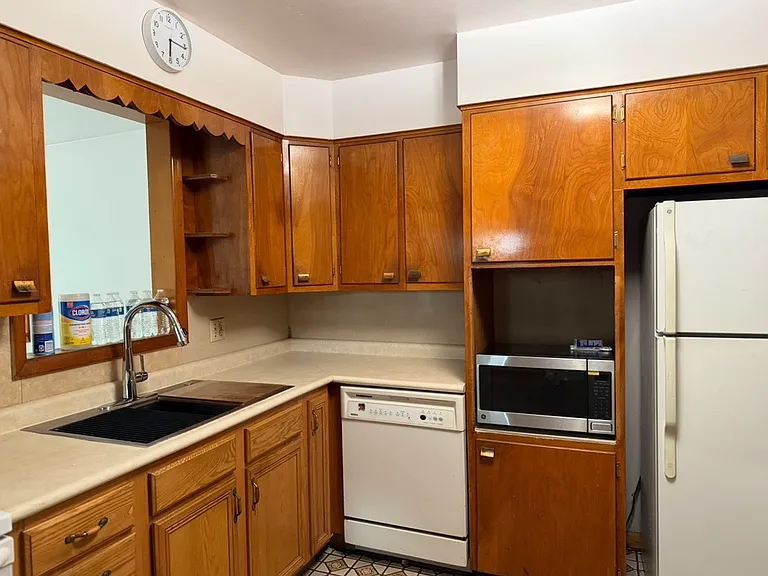 19 Pleasantview Ave #PENTHOUSE — Photo 6