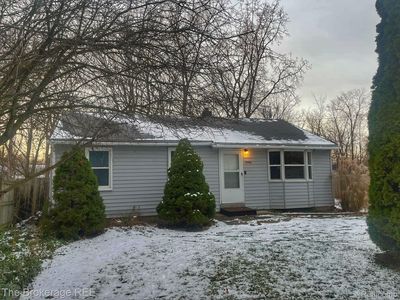 2545 Lavelle Rd, Flint, MI, 48504