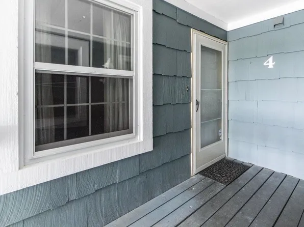 6104 Brynwood Dr APT 4, Rockford, IL 61114