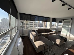 6171 N Sheridan Rd APT 1102, Chicago, IL 60660