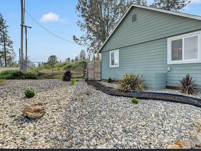 190 Upper Slate Creek Rd — Photo 11