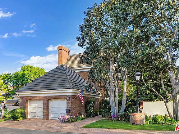 2nd image of 12386 Ridge Cir