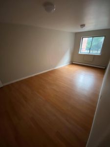 14804 35th Ave, Flushing, NY, 11354