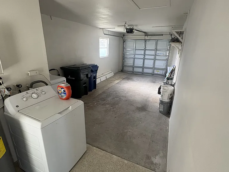108 Charles Dr — Photo 11
