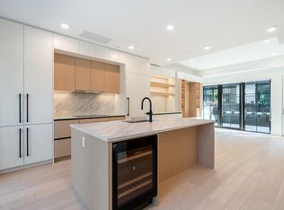 551 W 28th Ave #107, Vancouver, BC V5Z2Y8