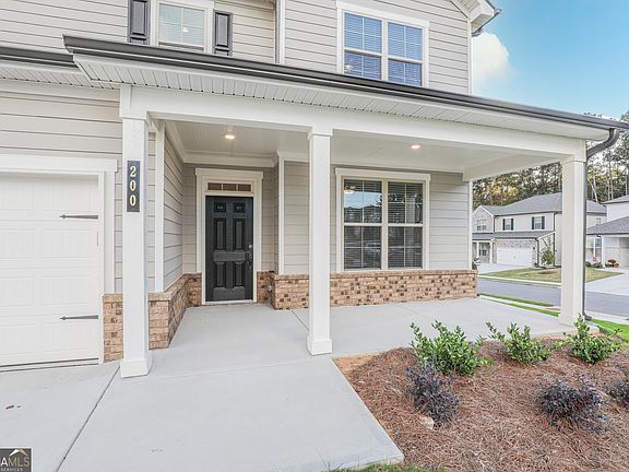 3rd image of 200 Caledonia Ct