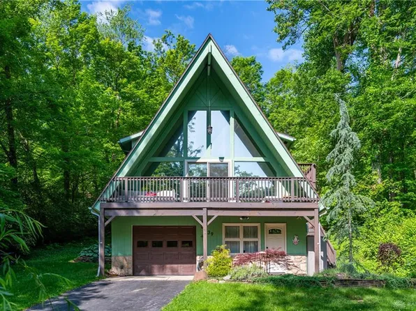 839 White Oak Dr, Springfield, OH 45504