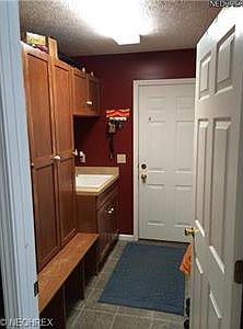 5th image of 745 Oakmont Dr