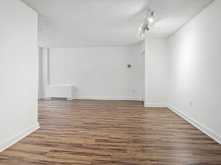 Broadstone Van Dorn — Photo 28