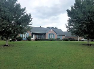 305 Jones Ln, Clinton, TN 37716