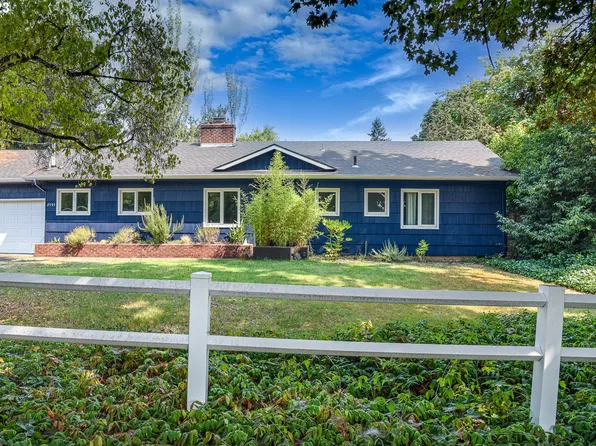 2595 Pioneer Pike, Eugene, OR 97401