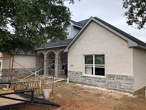 1st image of 207 Cocopa Dr W