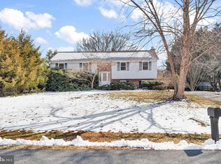 38 Stardust Dr, Newark, DE 19702