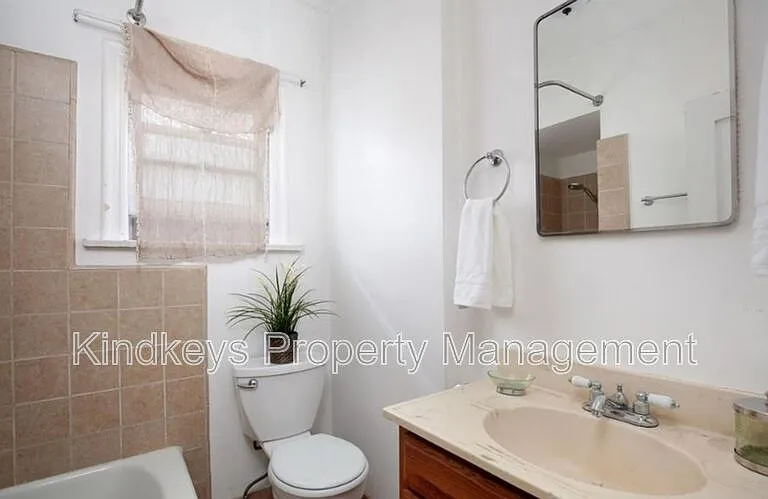4517 Arizona St — Photo 12