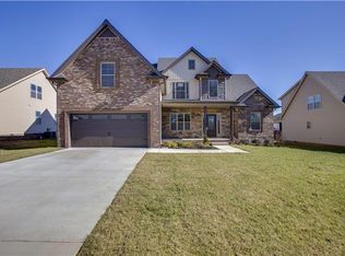 67 Ivy Bnd, Clarksville, TN 37043