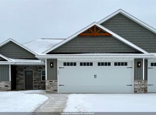 3811 Cooper Ct, Green Bay, WI 54313