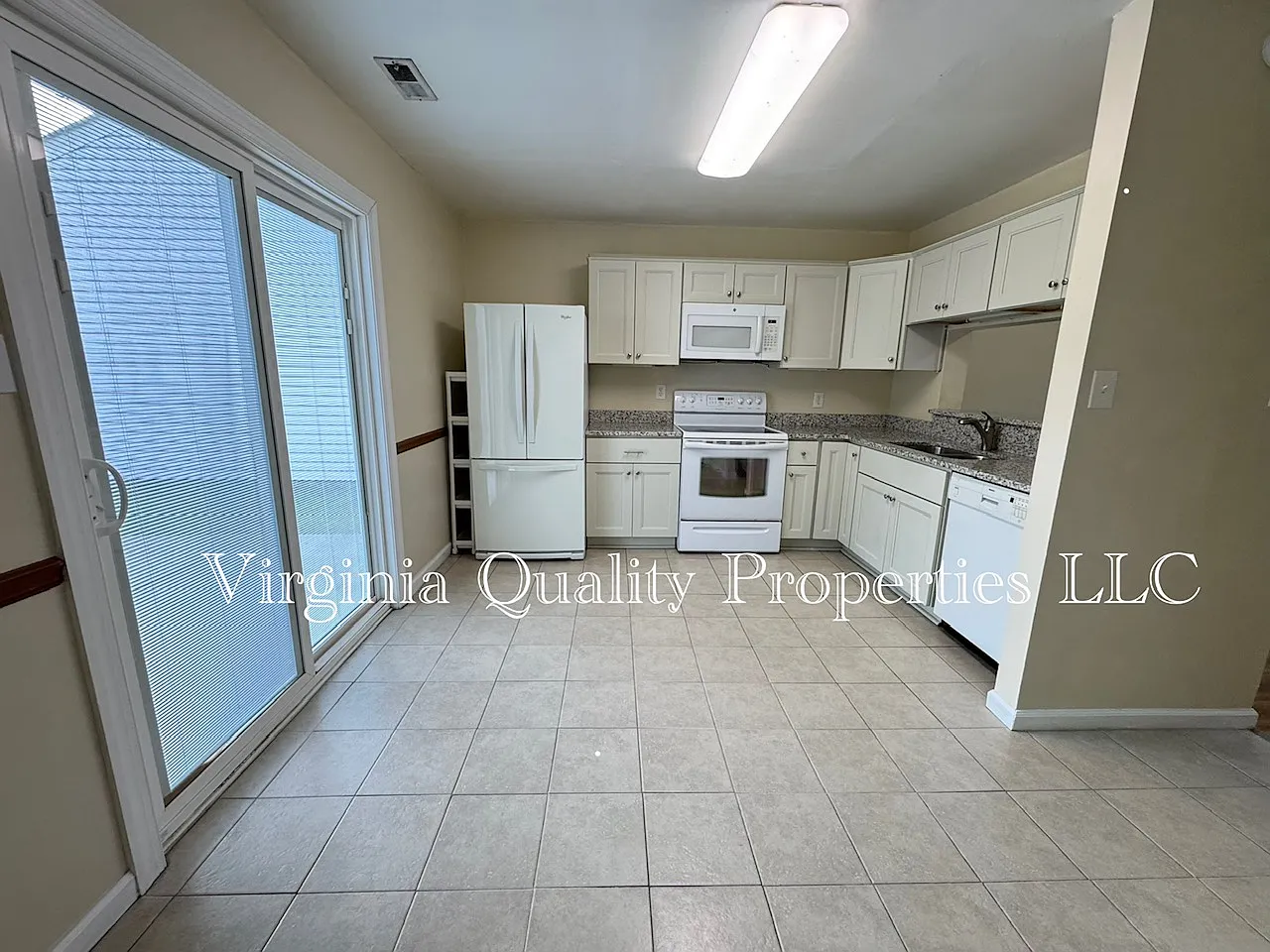3 bed, 2.5 bath, 1350 sqft, $2,375 — Photo 3