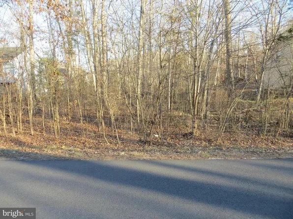 327 Yorktown Blvd, Locust Grove, VA 22508