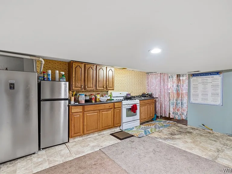 136 Mapleview Rd — Photo 16