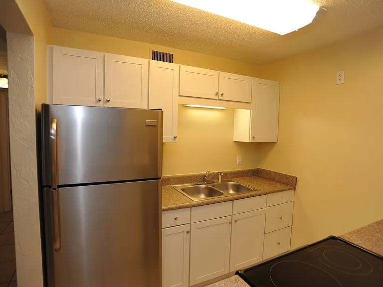 415 N Halifax Ave #103 — Photo 7