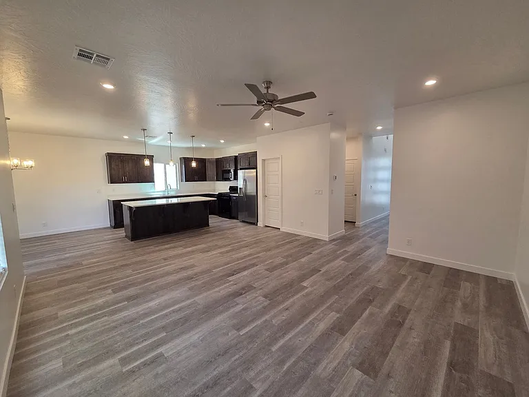 1471 E White Desert Dr — Photo 5