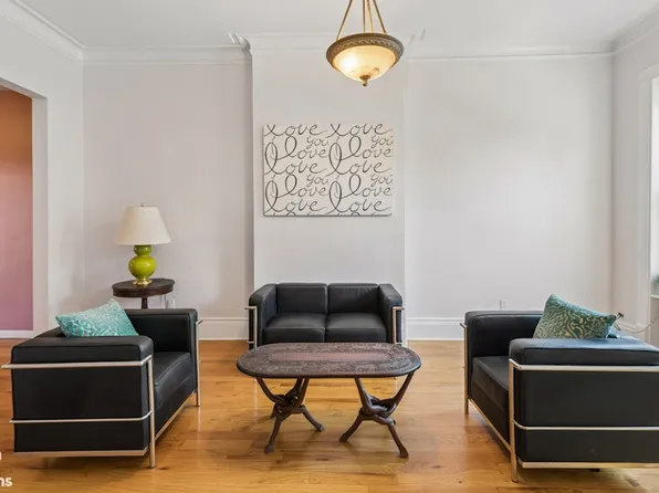 263 Bainbridge Street image 1 of 13
