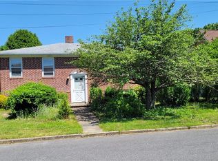 36 Dekalb St, Cranston, RI 02910