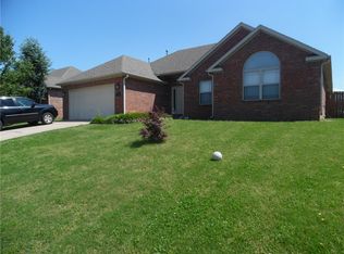 266 Brandons Loop, Springdale, AR 72762