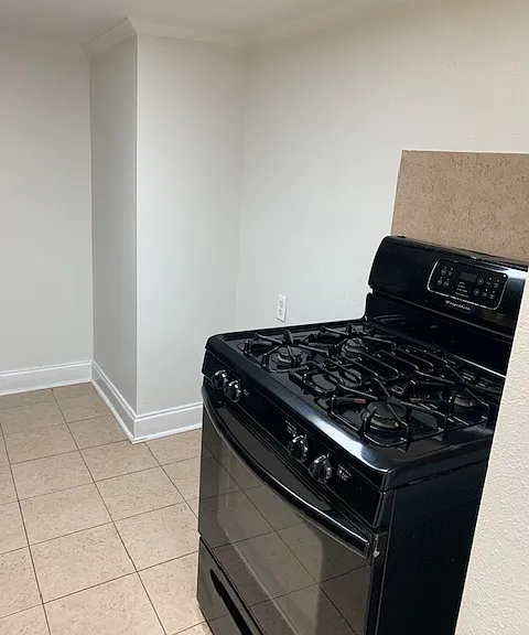 204 Division St #208 — Photo 1