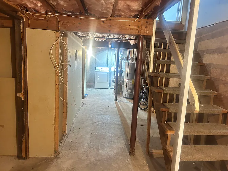 204 School St — Photo 22