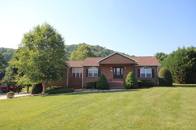 1st image of 4227 Plantation Dr