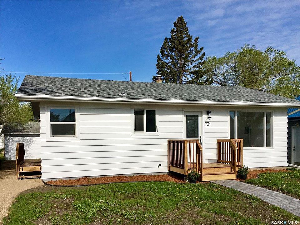 731 13th St, Humboldt, SK S0K 2A1 MLS SK865100 Zillow